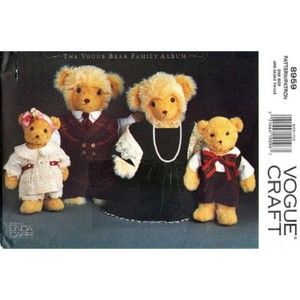 Vintage ©1994 Vogue Craft 8959 - The Bear Family Wardrobe - Fits 13" Bear